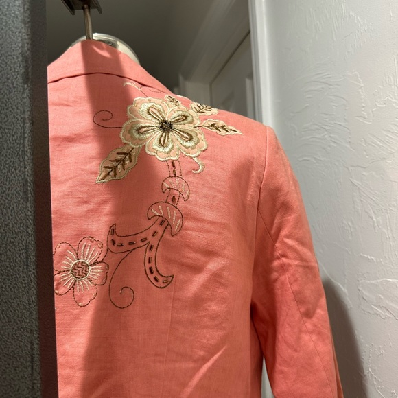  coral jacket with embroidery - Picture 7 of 8